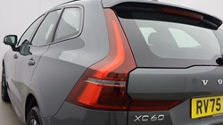 2025 (75) VOLVO XC60 2.0 B5P Plus Dark 5dr AWD Geartronic 5894969