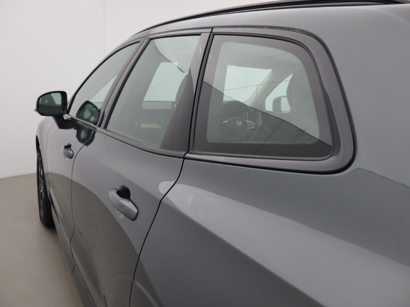 2025 (75) VOLVO XC60 2.0 B5P Plus Dark 5dr AWD Geartronic 5894975