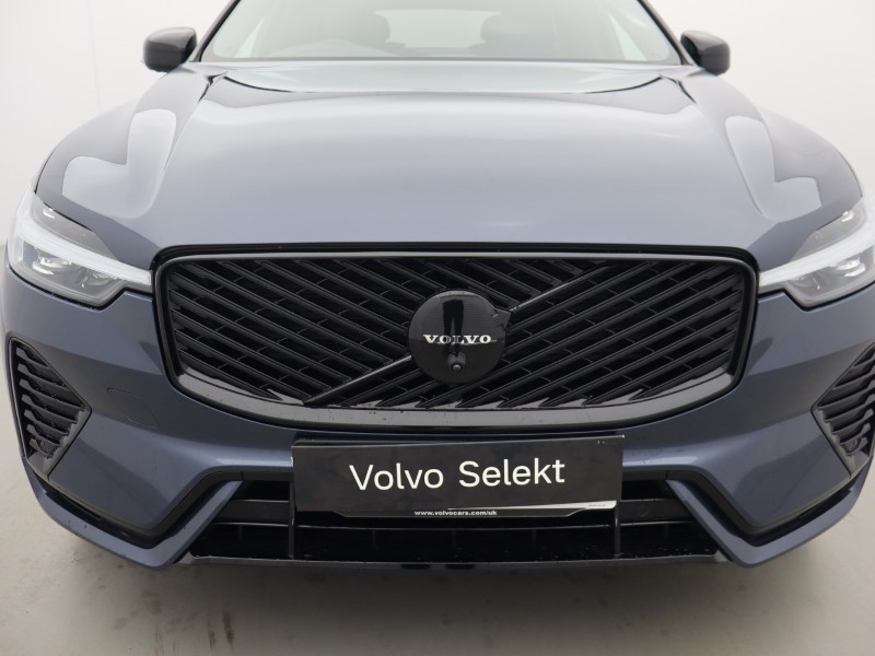2025 (75) VOLVO XC60 2.0 B5P Plus Black Edition 5dr AWD Geartronic 5907438