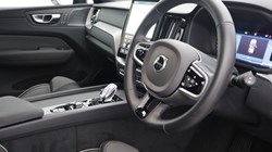2025 (75) VOLVO XC60 2.0 B5P Plus Black Edition 5dr AWD Geartronic 5907461