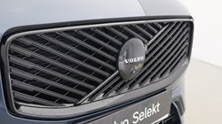 2025 (75) VOLVO XC60 2.0 B5P Plus Black Edition 5dr AWD Geartronic 5907435