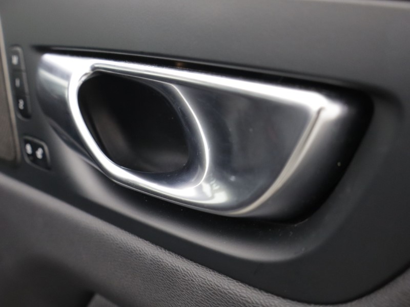 2025 (75) VOLVO XC60 2.0 B5P Plus Black Edition 5dr AWD Geartronic 5907454