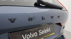 2025 (75) VOLVO XC60 2.0 B5P Plus Black Edition 5dr AWD Geartronic 5907442