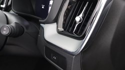 2025 (75) VOLVO XC60 2.0 B5P Plus Black Edition 5dr AWD Geartronic 5907457