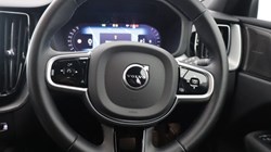 2025 (75) VOLVO XC60 2.0 B5P Plus Black Edition 5dr AWD Geartronic 5907473