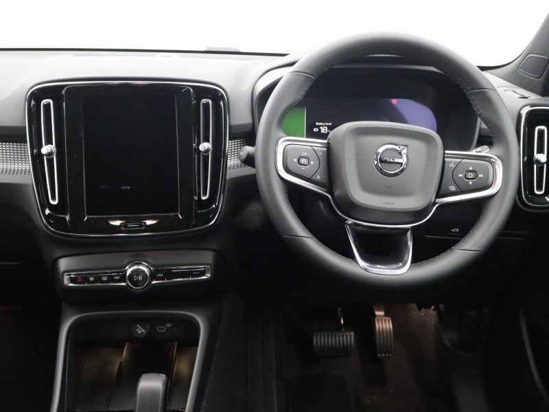 2026 (76) VOLVO EX40 300kW Twin Motor Plus 82kWh 5dr AWD Auto 5912548