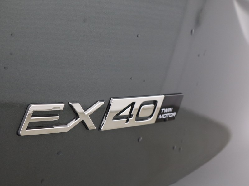 2026 (76) VOLVO EX40 300kW Twin Motor Plus 82kWh 5dr AWD Auto 5912521