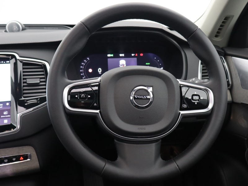 2024 (24) VOLVO XC90 2.0 T8 PHEV Ultra Dark 5dr AWD Geartronic 5879241