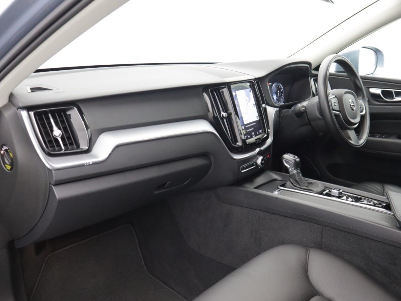 2018 (68) VOLVO XC60 2.0 T5 [250] Momentum Pro 5dr AWD Geartronic 5887683