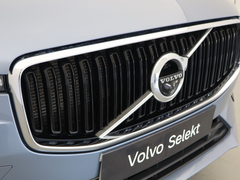 2018 (68) VOLVO XC60 2.0 T5 [250] Momentum Pro 5dr AWD Geartronic 5887655