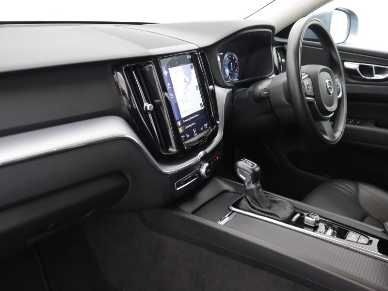 2018 (68) VOLVO XC60 2.0 T5 [250] Momentum Pro 5dr AWD Geartronic 5887684