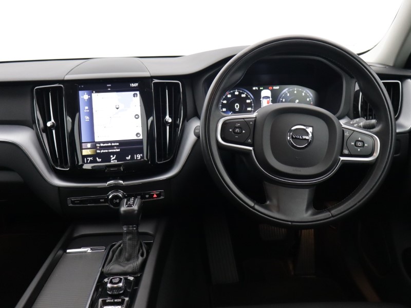 2018 (68) VOLVO XC60 2.0 T5 [250] Momentum Pro 5dr AWD Geartronic 5887689
