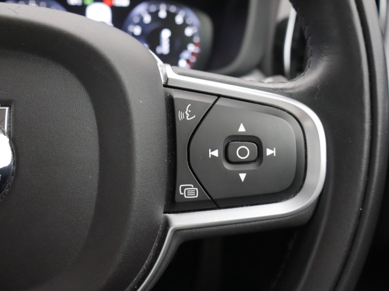 2018 (68) VOLVO XC60 2.0 T5 [250] Momentum Pro 5dr AWD Geartronic 5887692