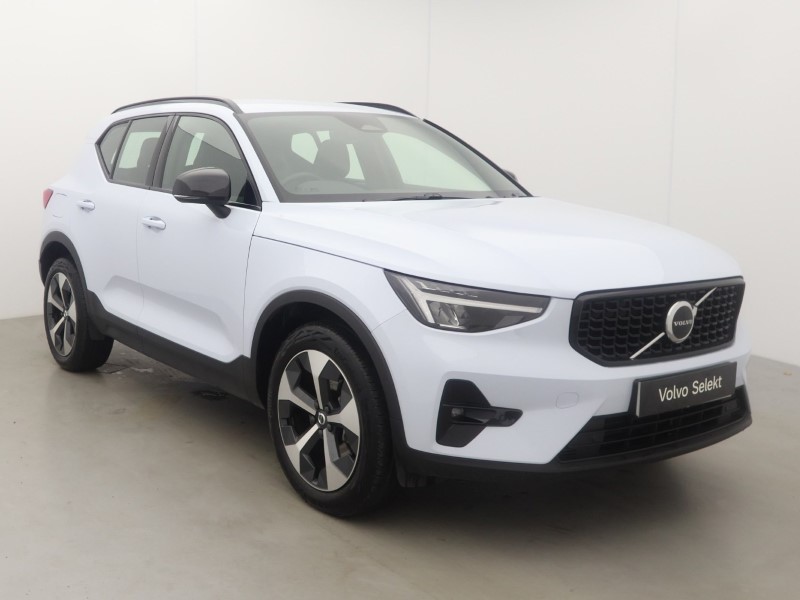 2026 (26) VOLVO XC40 2.0 B3P Plus Dark 5dr Auto