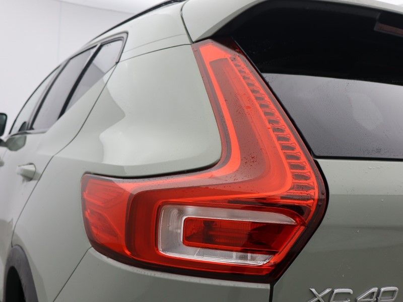 2025 (25) VOLVO XC40 2.0 B4P Plus Dark 5dr Auto 5919745
