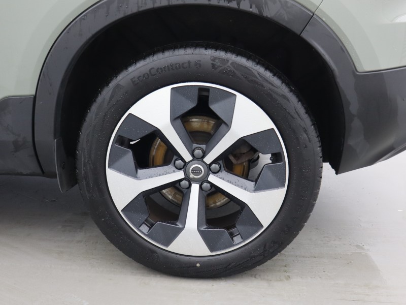 2025 (25) VOLVO XC40 2.0 B4P Plus Dark 5dr Auto 5919752