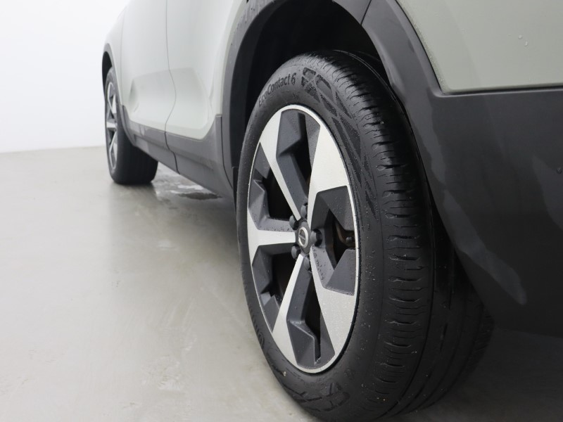 2025 (25) VOLVO XC40 2.0 B4P Plus Dark 5dr Auto 5919753