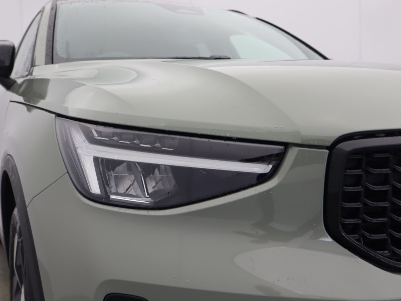 2025 (25) VOLVO XC40 2.0 B4P Plus Dark 5dr Auto 5919739