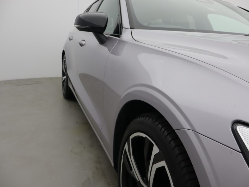 2025 (25) VOLVO V60 2.0 B4P Plus Dark 5dr Auto [7 speed] 5936658