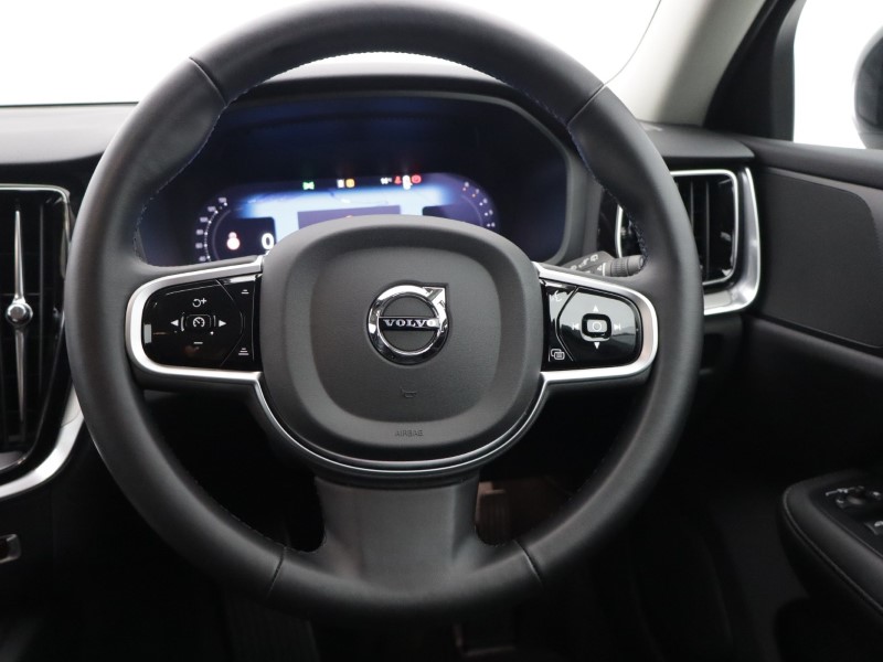 2025 (25) VOLVO V60 2.0 B4P Plus Dark 5dr Auto [7 speed] 5936690