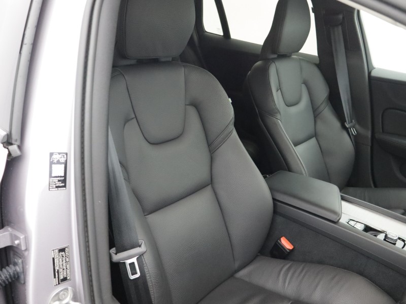 2025 (25) VOLVO V60 2.0 B4P Plus Dark 5dr Auto [7 speed] 5936678
