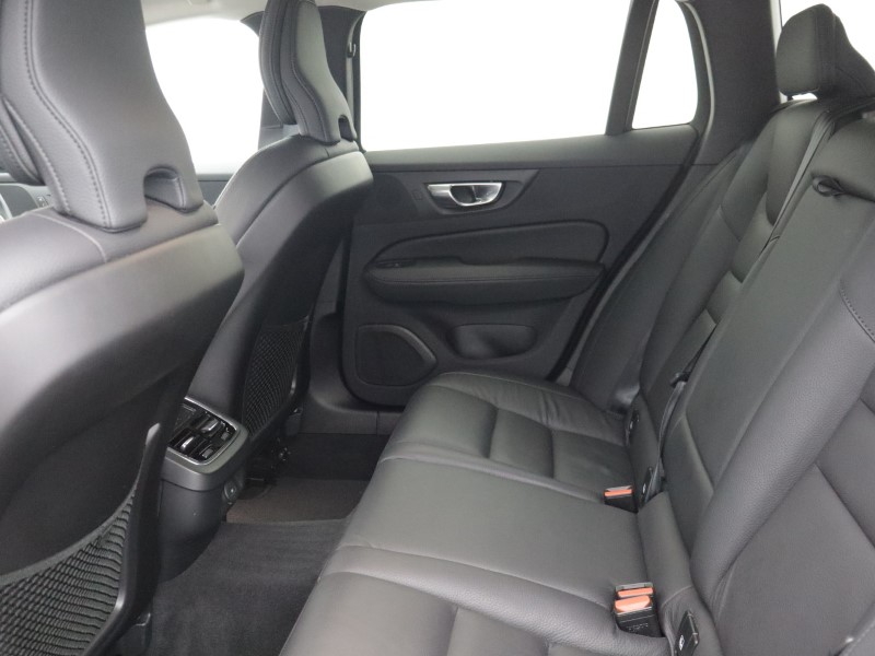 2025 (25) VOLVO V60 2.0 B4P Plus Dark 5dr Auto [7 speed] 5936669