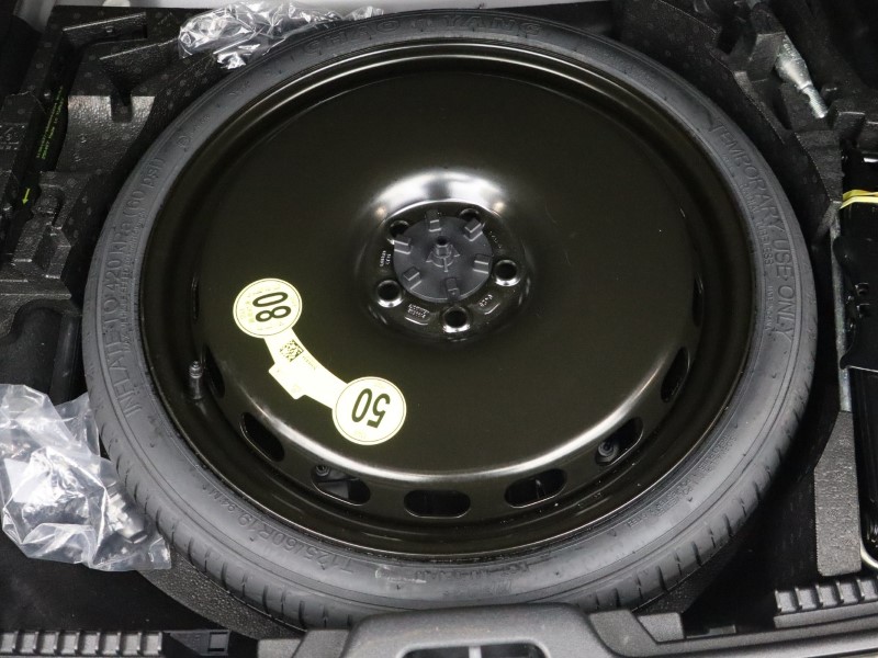 2025 (25) VOLVO V60 2.0 B4P Plus Dark 5dr Auto [7 speed] 5936664