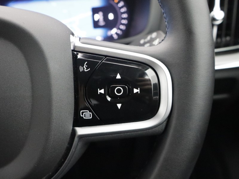 2025 (25) VOLVO V60 2.0 B4P Plus Dark 5dr Auto [7 speed] 5936692