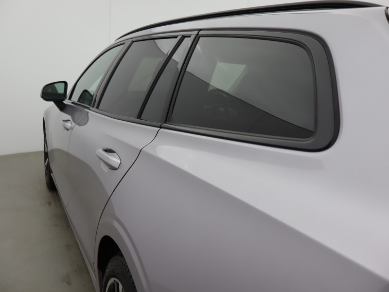 2025 (25) VOLVO V60 2.0 B4P Plus Dark 5dr Auto [7 speed] 5936665