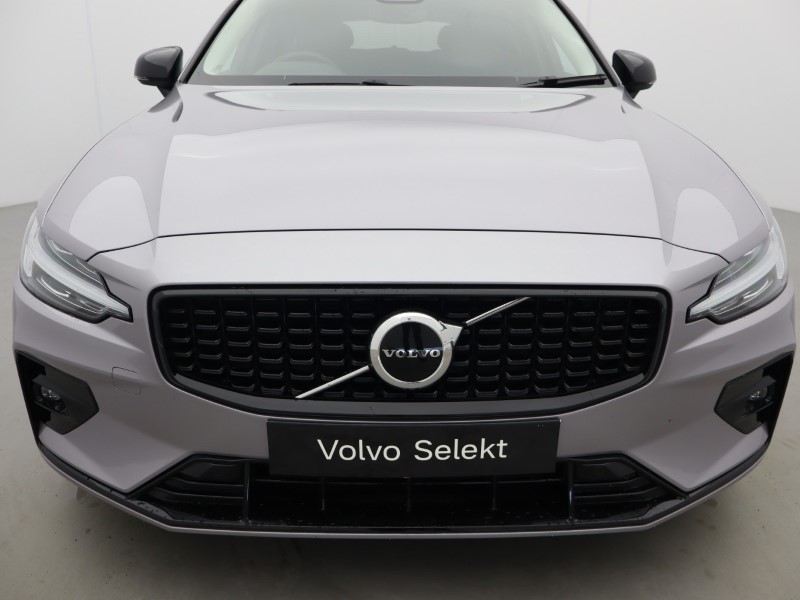 2025 (25) VOLVO V60 2.0 B4P Plus Dark 5dr Auto [7 speed] 5936656