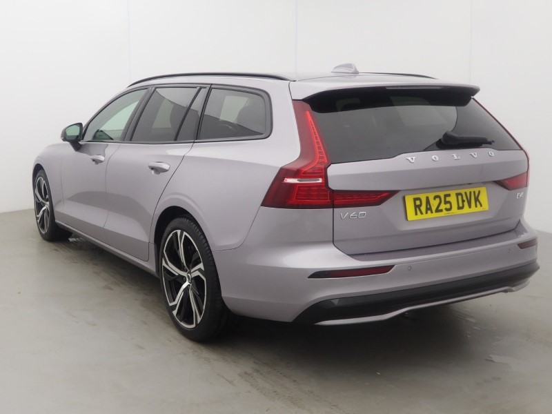 2025 (25) VOLVO V60 2.0 B4P Plus Dark 5dr Auto [7 speed] 5936651