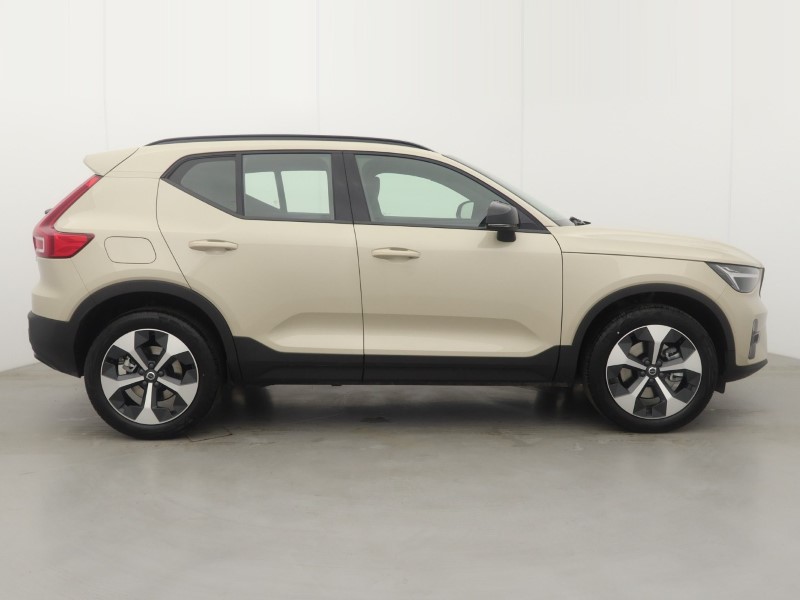 2026 (76) VOLVO XC40 2.0 B3P Plus Dark 5dr Auto *VAT QUALIFYING* 5968333