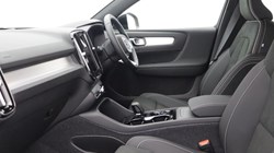 2026 (76) VOLVO XC40 2.0 B3P Plus Dark 5dr Auto *VAT QUALIFYING* 5968350