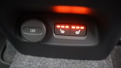 2026 (76) VOLVO XC40 2.0 B3P Plus Dark 5dr Auto *VAT QUALIFYING* 5968369
