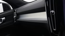 2026 (76) VOLVO XC40 2.0 B3P Plus Dark 5dr Auto *VAT QUALIFYING* 5968384