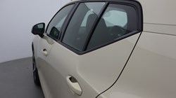 2026 (76) VOLVO XC40 2.0 B3P Plus Dark 5dr Auto *VAT QUALIFYING* 5968347