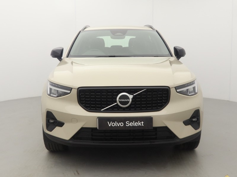 2026 (76) VOLVO XC40 2.0 B3P Plus Dark 5dr Auto *VAT QUALIFYING* 5968329