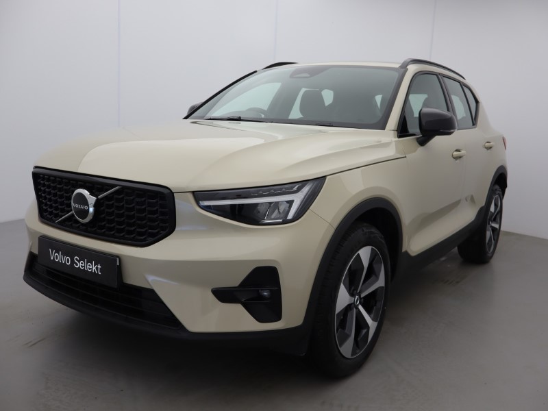 2026 (76) VOLVO XC40 2.0 B3P Plus Dark 5dr Auto *VAT QUALIFYING* 5968338
