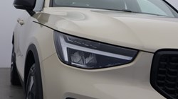 2026 (76) VOLVO XC40 2.0 B3P Plus Dark 5dr Auto *VAT QUALIFYING* 5968336