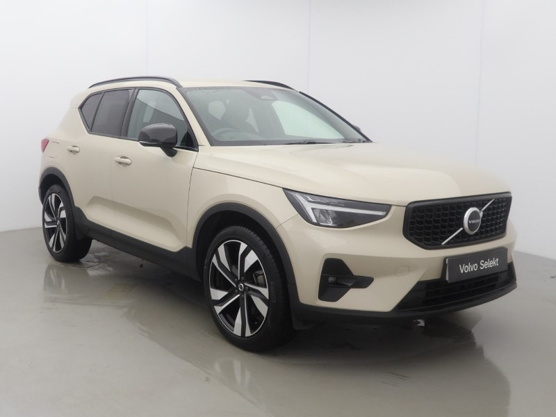 2025 (75) VOLVO XC40 2.0 B4P Plus Dark 5dr Auto