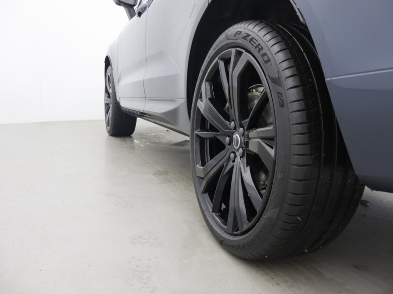 2026 (76) VOLVO XC60 2.0 B5P Plus Black Edition 5dr AWD Geartronic 5969915