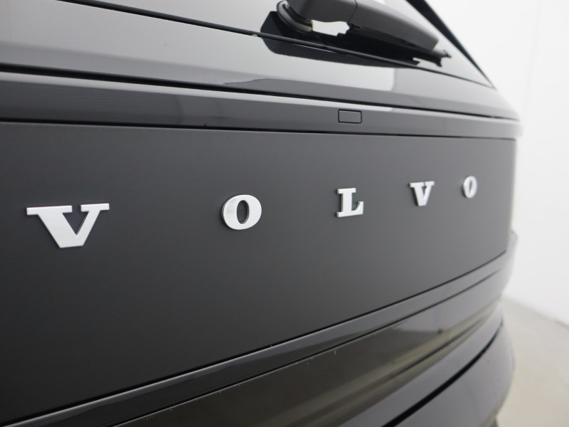 2025 (25) VOLVO EX30 315kW TM Perf Cross Country Ultra 69kWh 5dr Auto 5989672