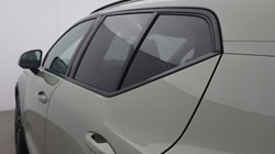 2025 (74) VOLVO XC40 2.0 B4P Ultra Dark 5dr Auto 5991599