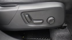 2025 (74) VOLVO XC40 2.0 B4P Ultra Dark 5dr Auto 5991613