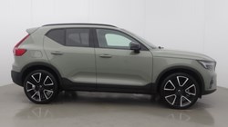 2025 (74) VOLVO XC40 2.0 B4P Ultra Dark 5dr Auto 5991585