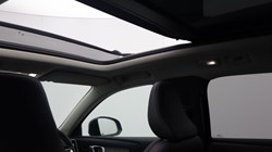 2025 (74) VOLVO XC40 2.0 B4P Ultra Dark 5dr Auto 5991605