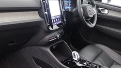 2025 (74) VOLVO XC40 2.0 B4P Ultra Dark 5dr Auto 5991618