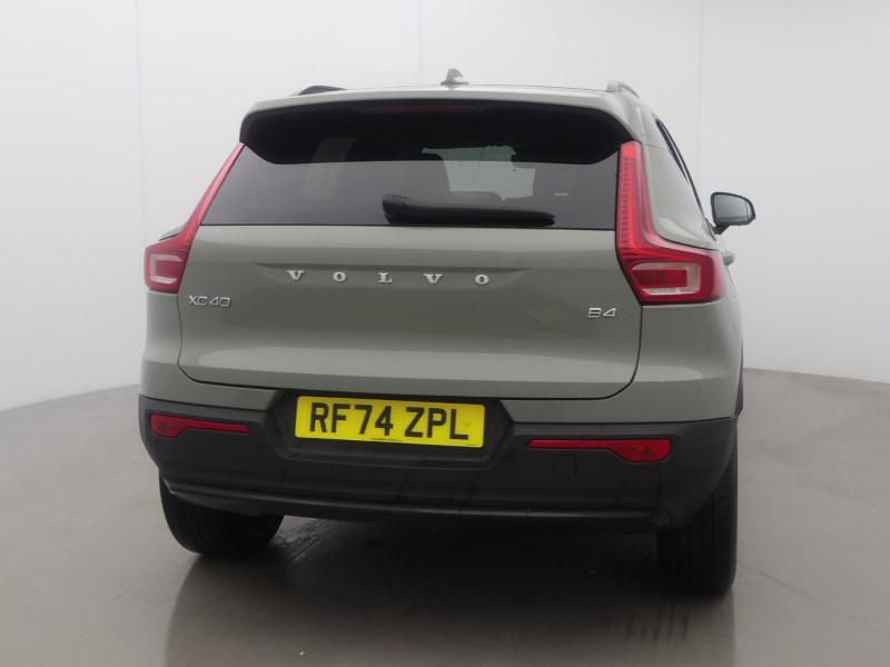 2025 (74) VOLVO XC40 2.0 B4P Ultra Dark 5dr Auto 5991583