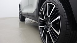 2025 (74) VOLVO XC40 2.0 B4P Ultra Dark 5dr Auto 5991601