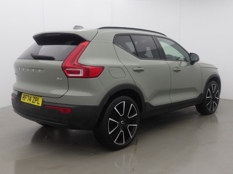 2025 (74) VOLVO XC40 2.0 B4P Ultra Dark 5dr Auto 5991587